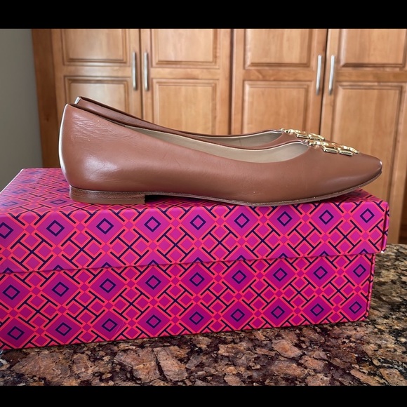 Tory Burch Raleigh Flats - Picture 2 of 7